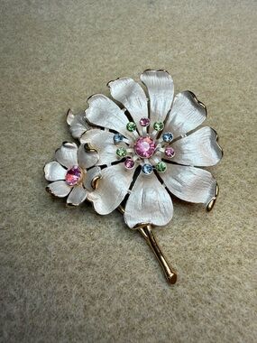 Vintage Pearl White Enamel Floral Brooch with Rhinestones